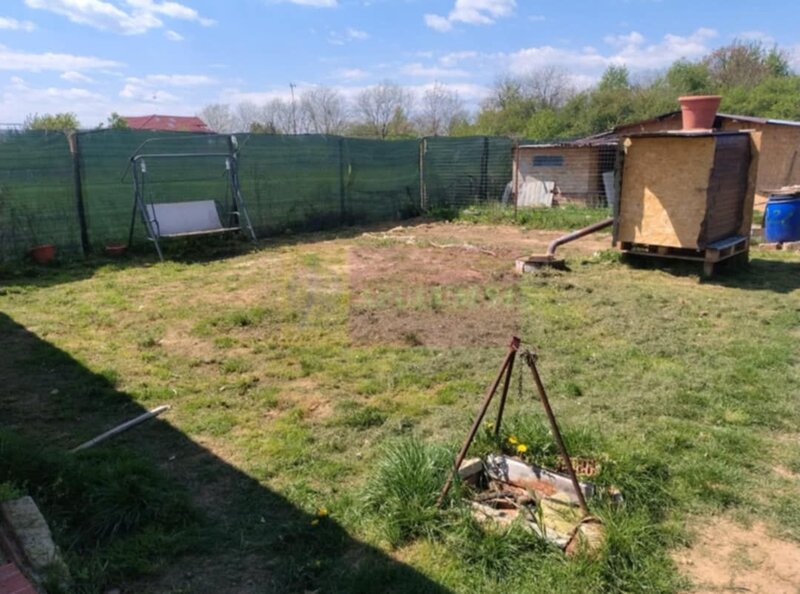 Teren cu constructie de vanzare in Urleta