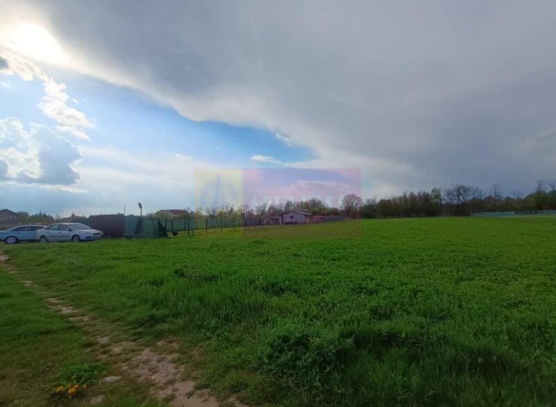 Teren cu constructie de vanzare in Urleta