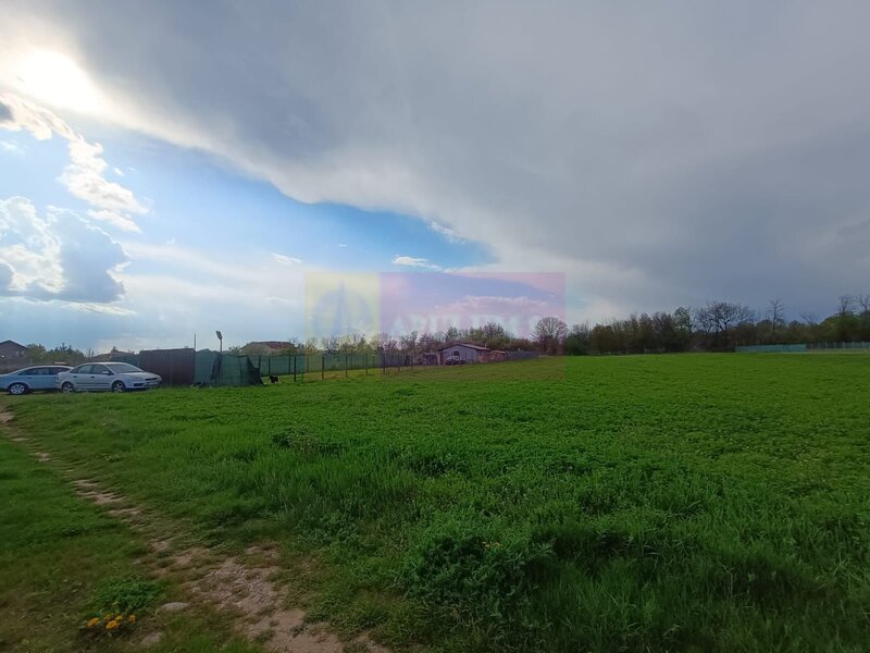 Teren cu constructie de vanzare in Urleta